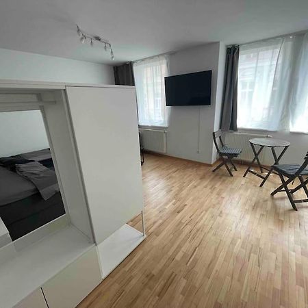 Apartment Next To Mariahilferstrasse Vienna Esterno foto